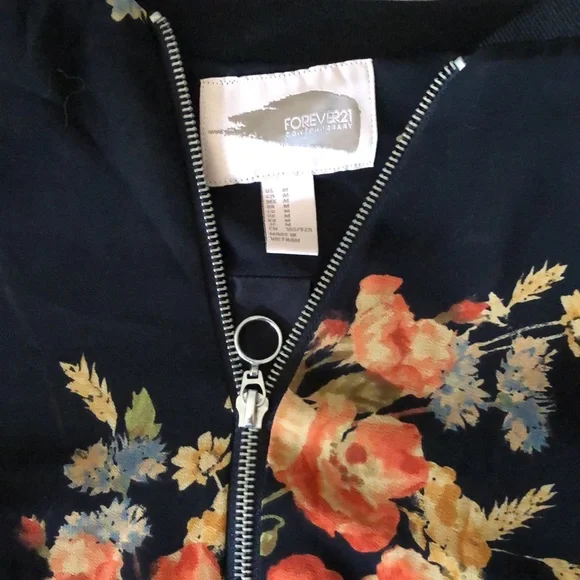 Floral jacket - Picture 2 of 4